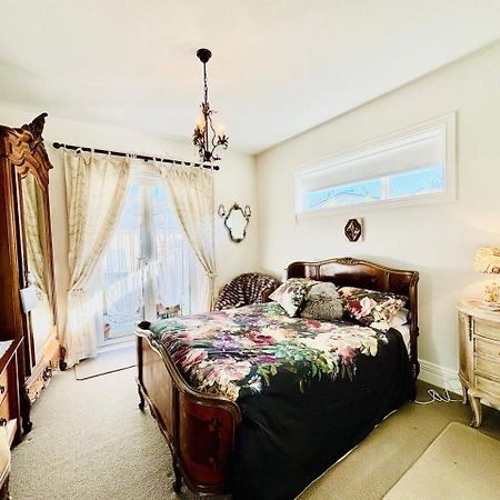 Papanui Paris Inspired Apartment Christchurch Extérieur photo
